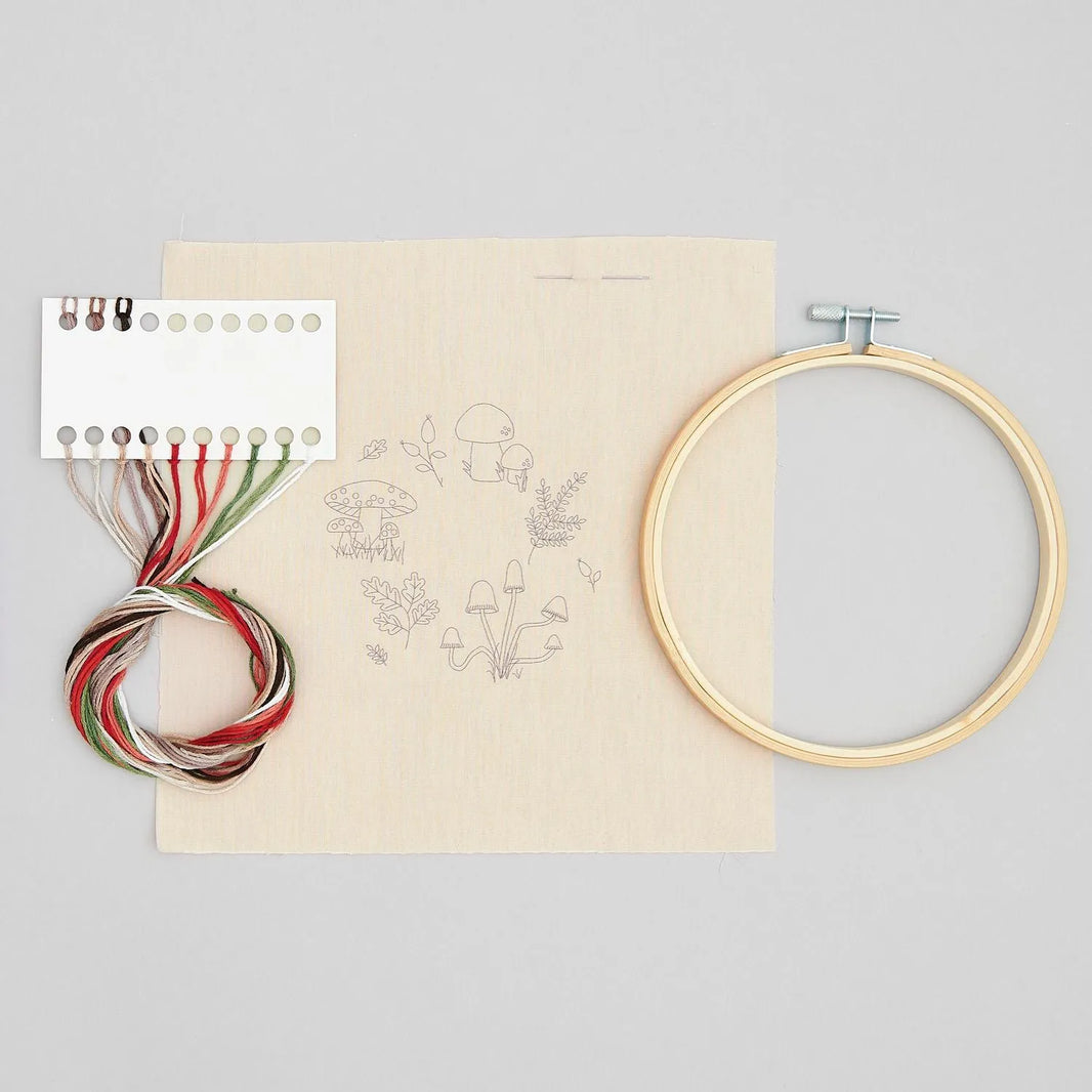 Stickset - Pilzkranz - vorgezeichnet - Ø 15cm - Rico Design