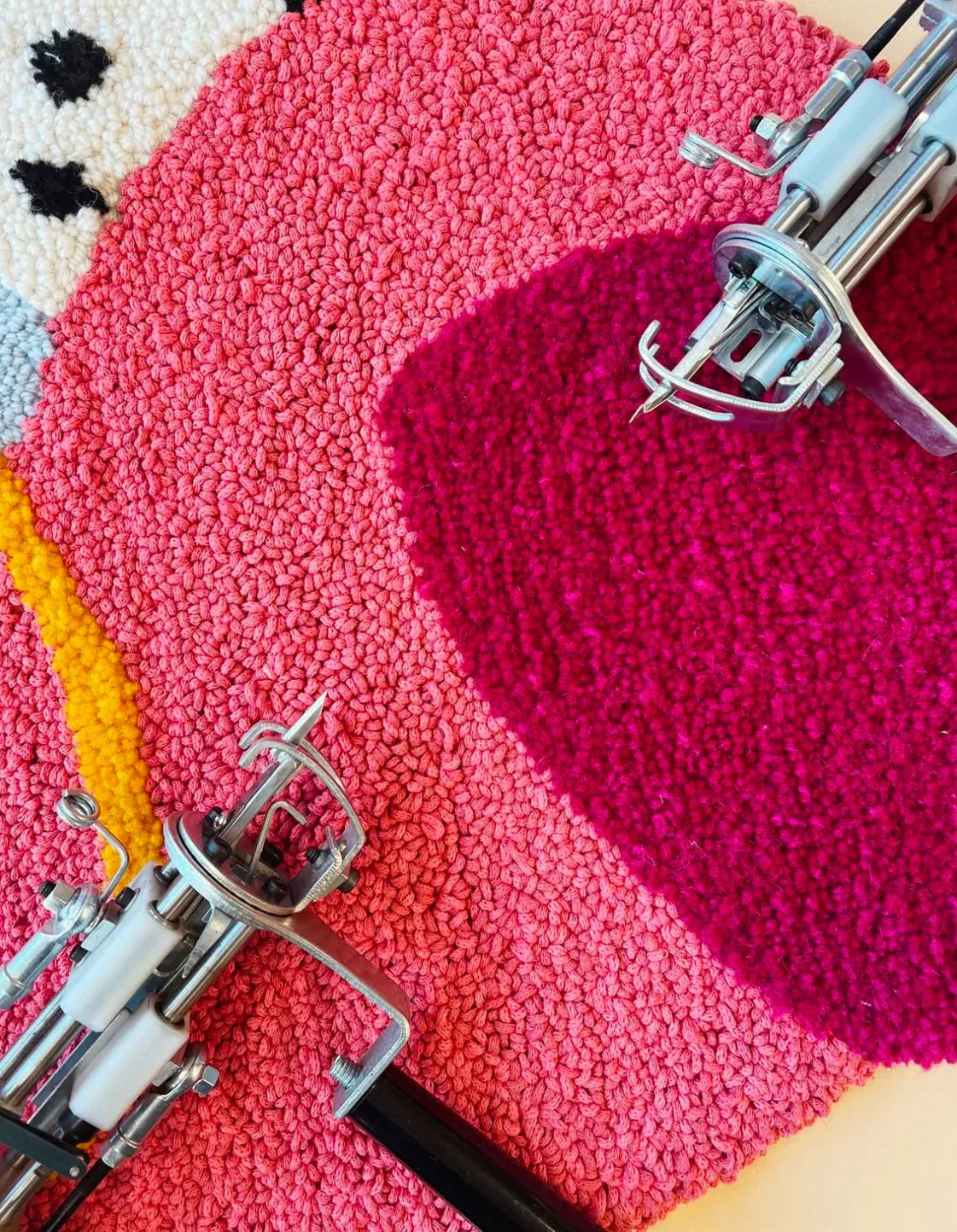 Cut Pile vs. Loop Pile: Which Tufting Machine Should You Choose?
