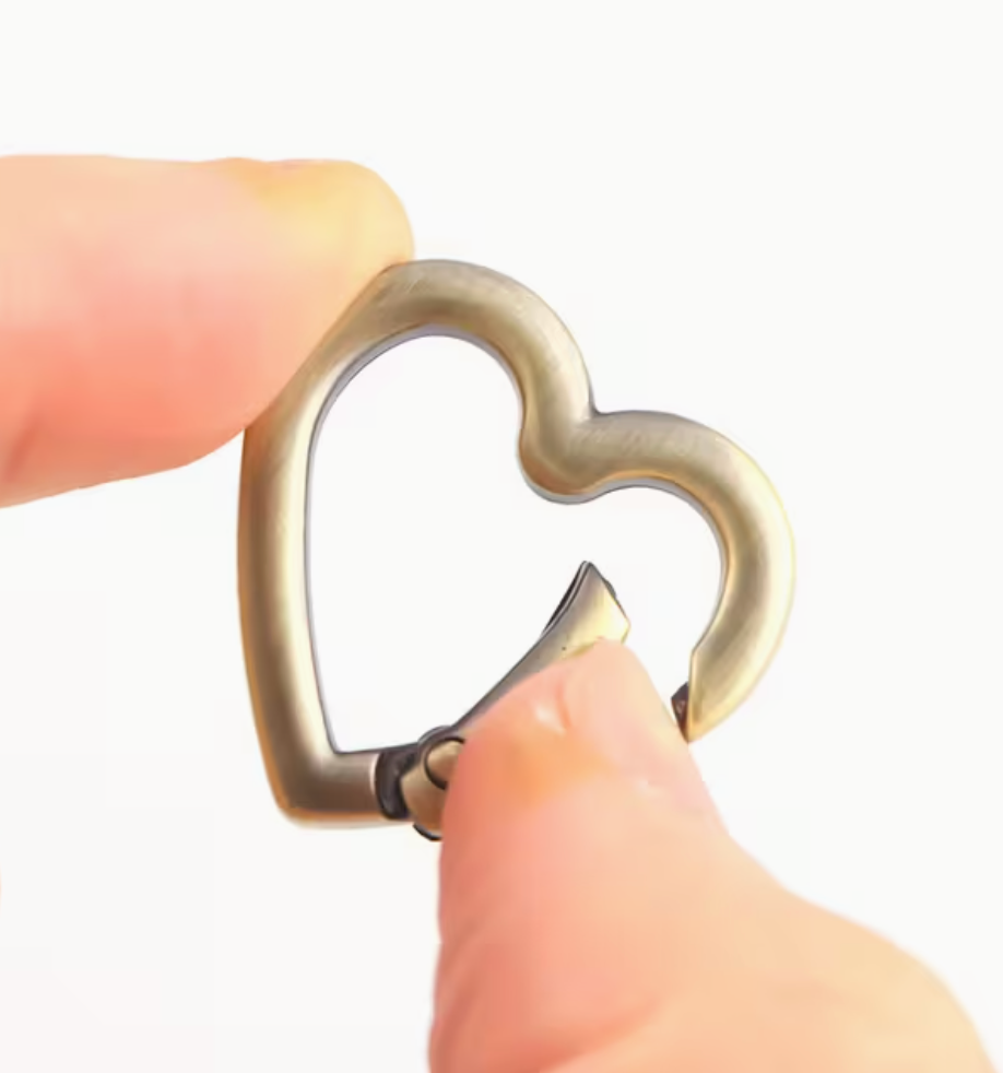 Carabiner Heart - Craftinglove