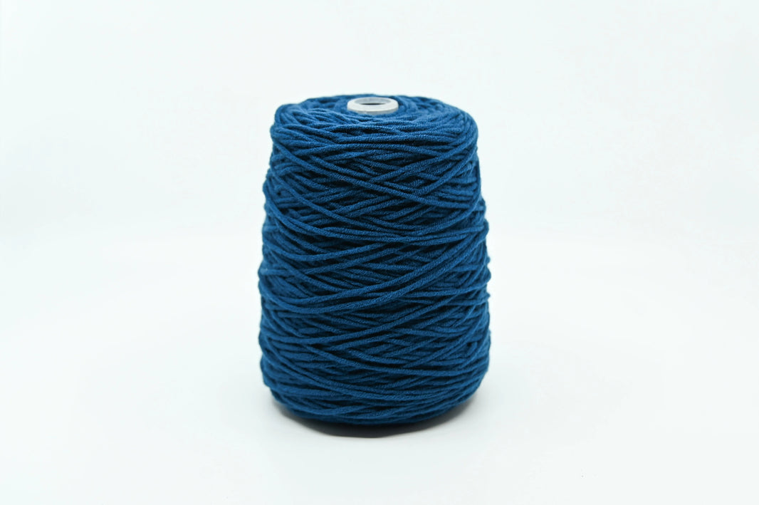 Acrylic Yarn - Tufting Yarn - on cone - 400g - Tuftinglove
