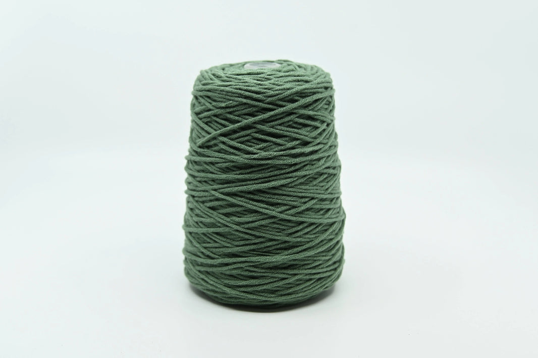Acrylic Yarn - Tufting Yarn - on cone - 400g - Tuftinglove