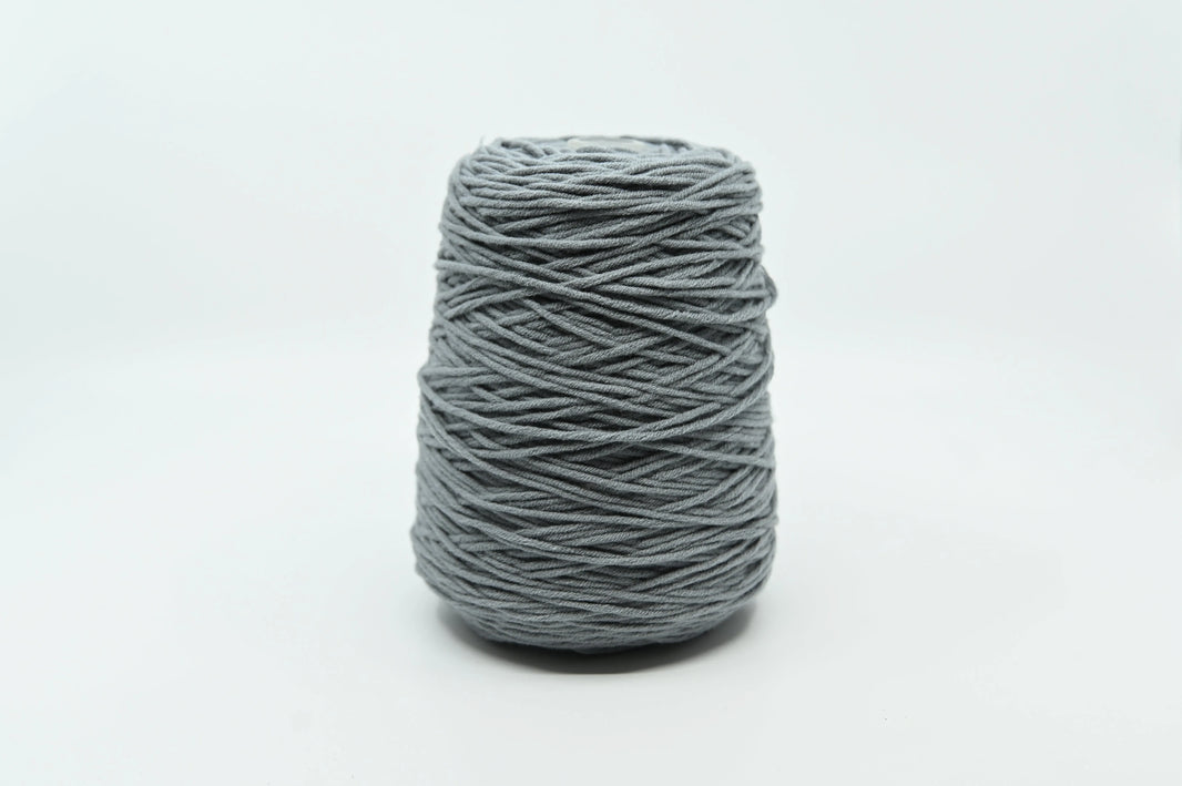 Acrylic Yarn - Tufting Yarn - on cone - 400g - Tuftinglove