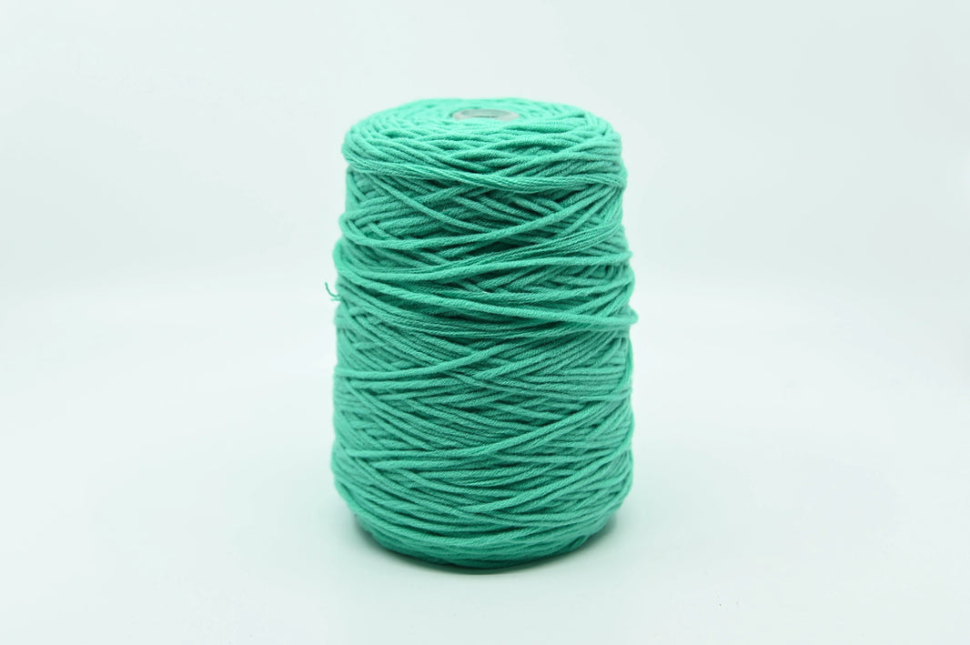 Acrylic Yarn - Tufting Yarn - on cone - 400g - Tuftinglove