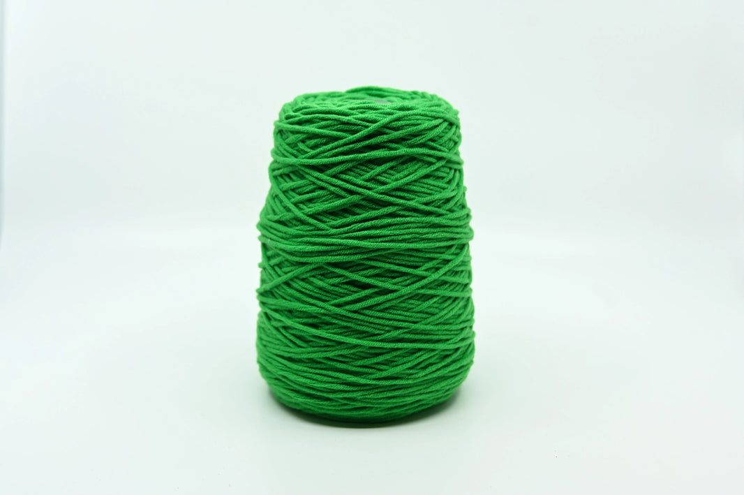 Acrylic Yarn - Tufting Yarn - on cone - 400g - Tuftinglove