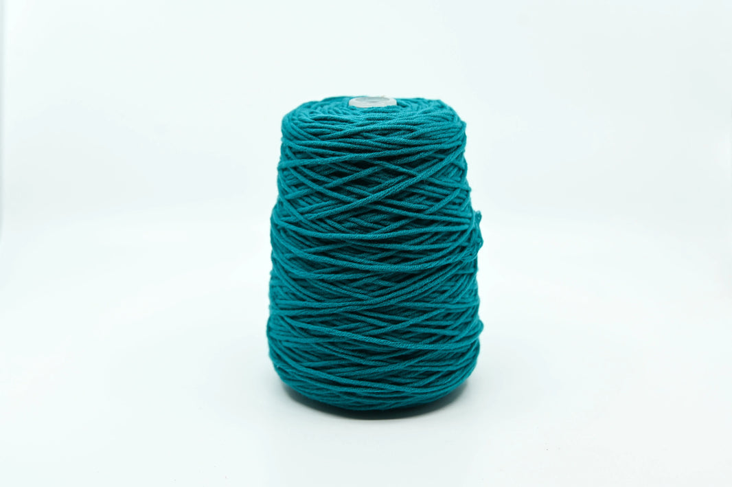 Acrylic Yarn - Tufting Yarn - on cone - 400g - Tuftinglove