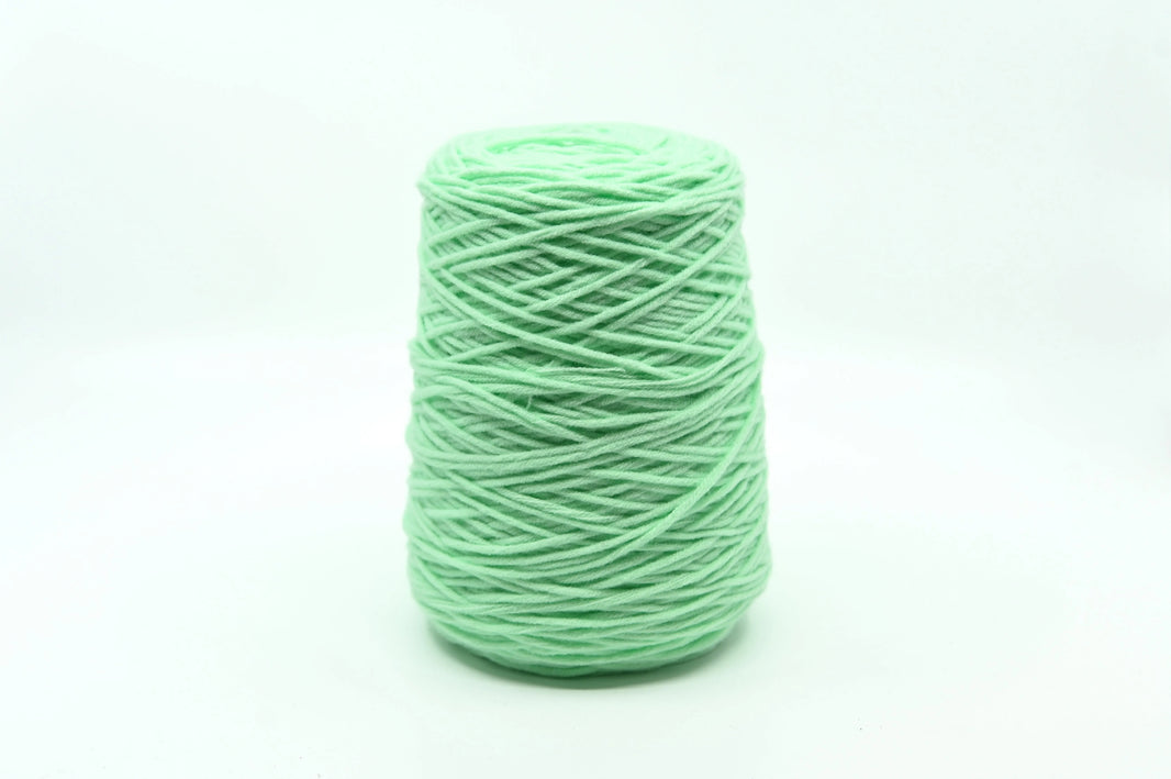 Acrylic Yarn - Tufting Yarn - on cone - 400g - Tuftinglove