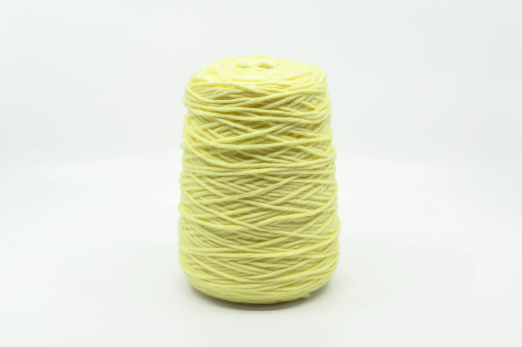 Acrylic Yarn - Tufting Yarn - on cone - 400g - Tuftinglove