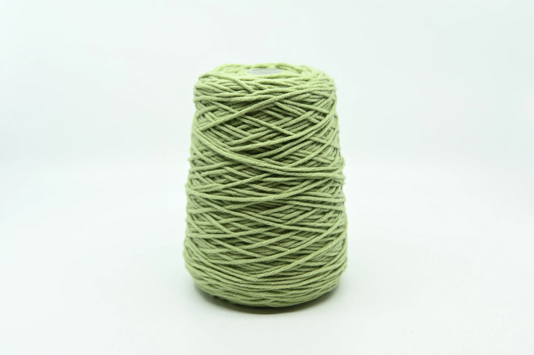 Acrylic Yarn - Tufting Yarn - on cone - 400g - Tuftinglove