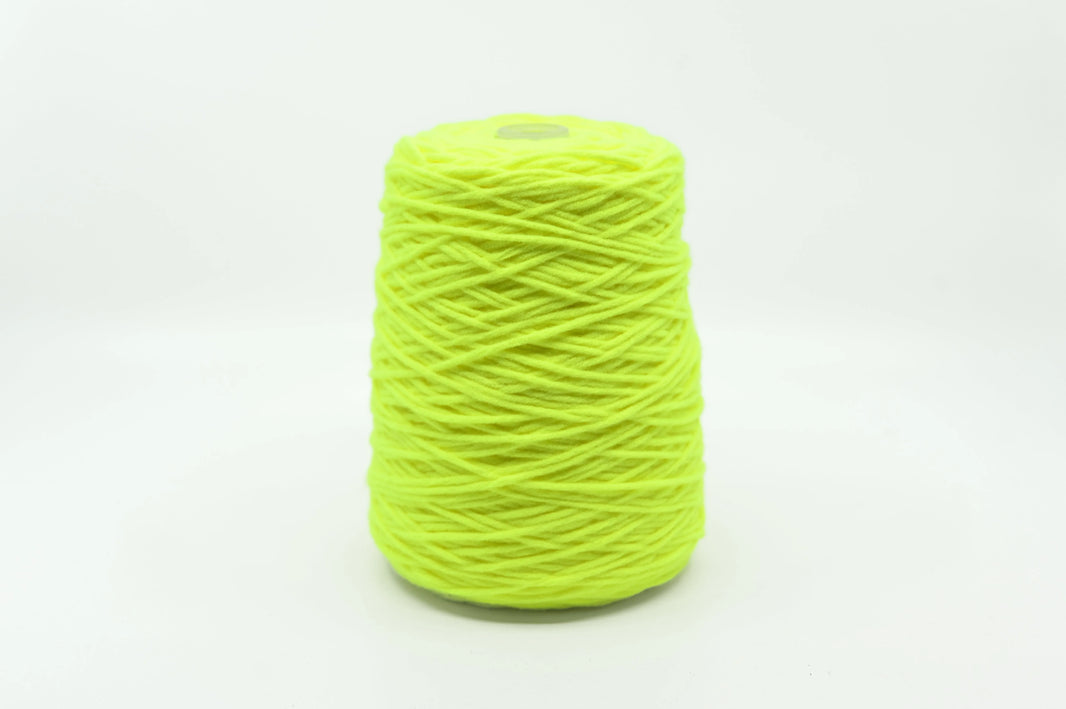 Acrylic Yarn - Tufting Yarn - on cone - 400g - Tuftinglove