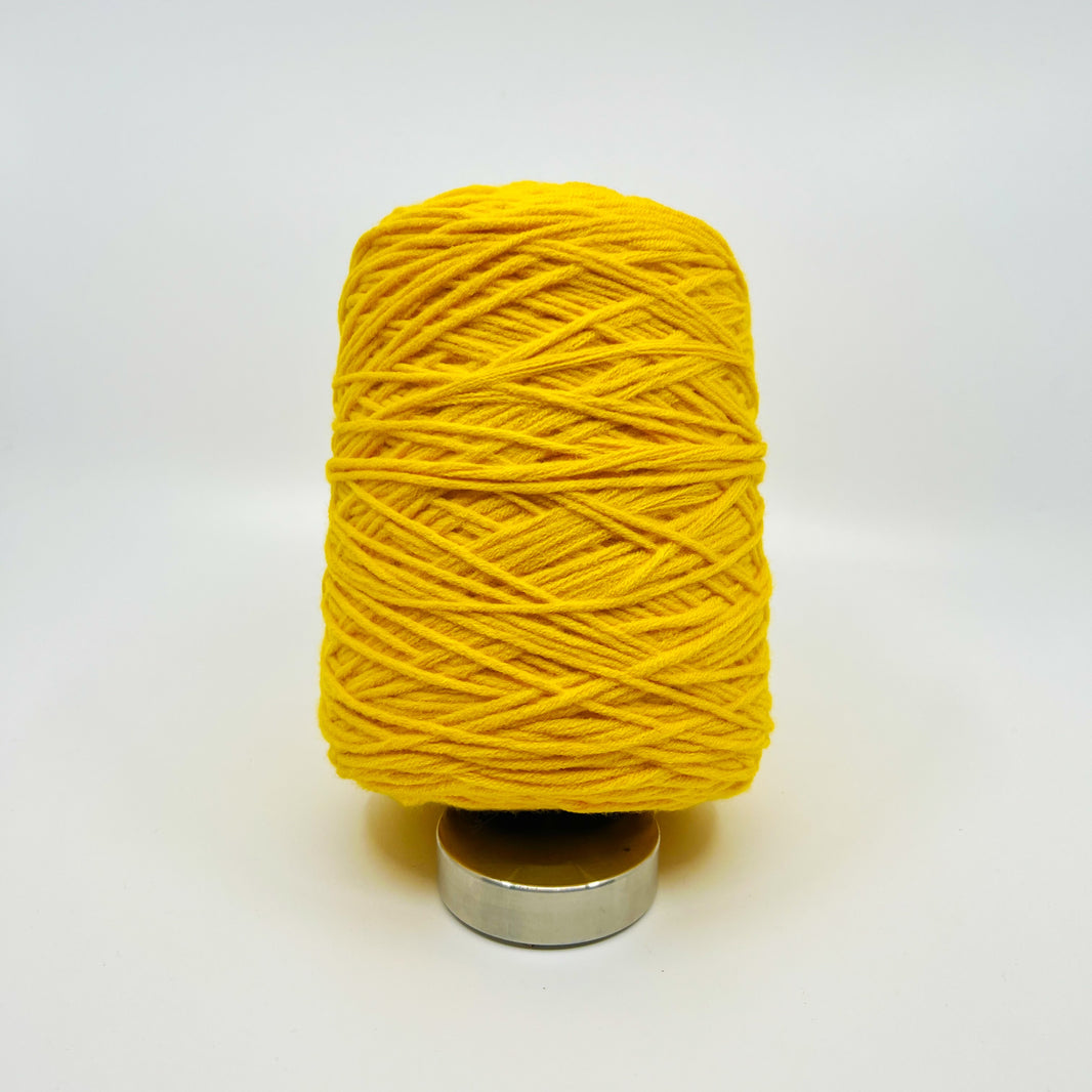 Acrylic Yarn - Tufting Yarn - on cone - 400g - Tuftinglove
