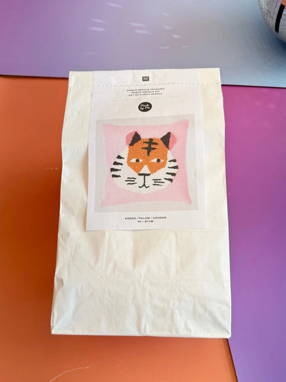 Punch Needle Set - Kissen - Tiger - inkl. Punch Needle - Rico Design