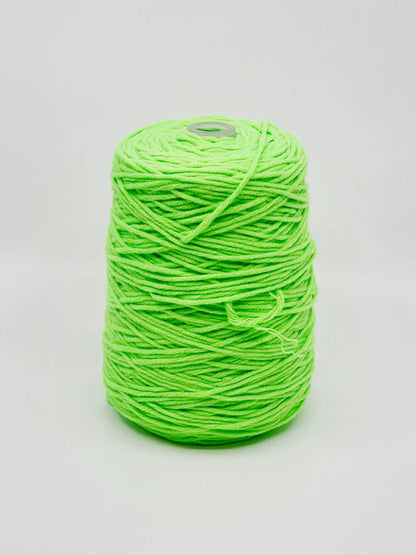 Acrylic Yarn - Tufting Yarn - on cone - 400g - Tuftinglove