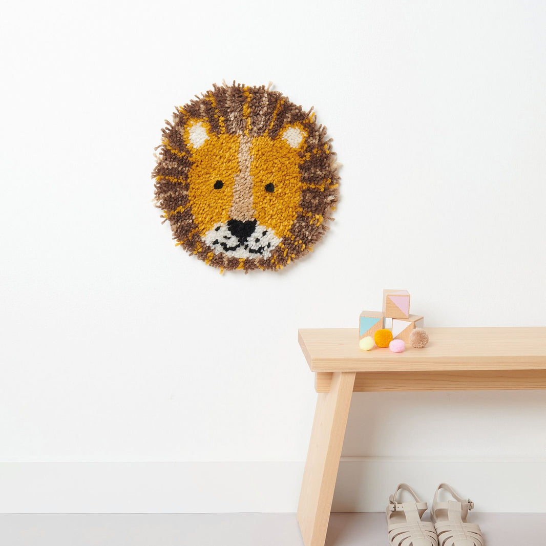 Latch Hooking Set - Lion - Rico Design