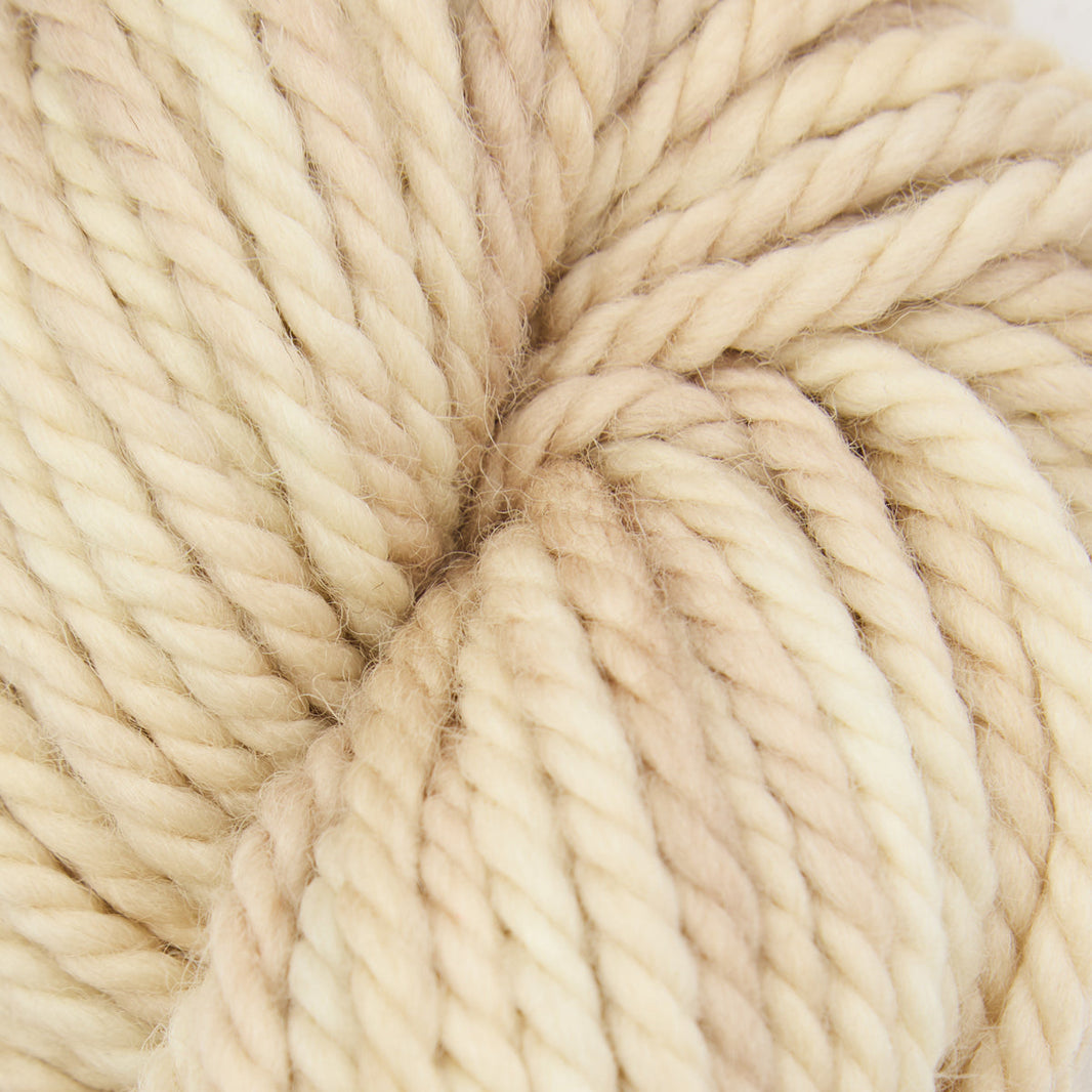 Punch Needle Yarn - Fine Yarn - Variegated Colors - 110g - Violet Jane - The Oxford Company