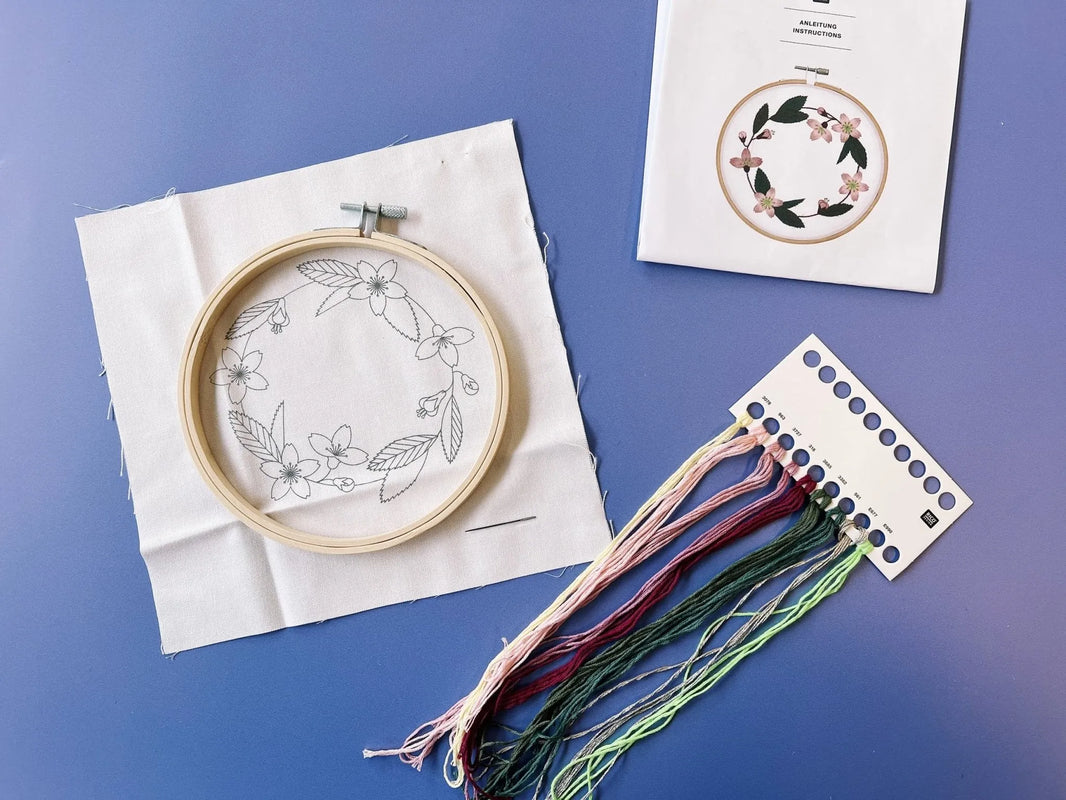 Rico Stickkranz Kirschblütenkranz - Tuftinglove