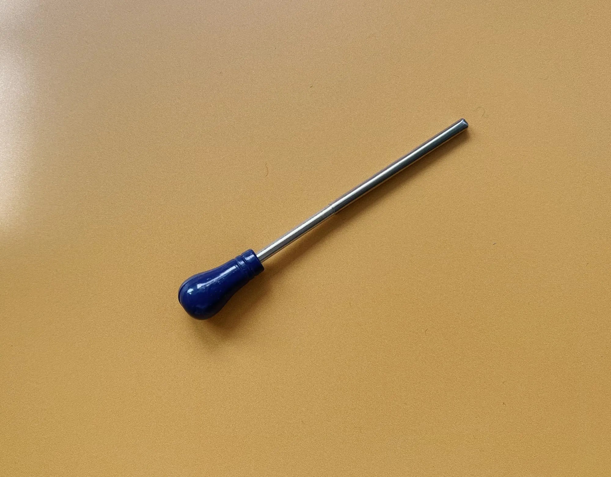 Prym Awl with point protector - - Tuftinglove